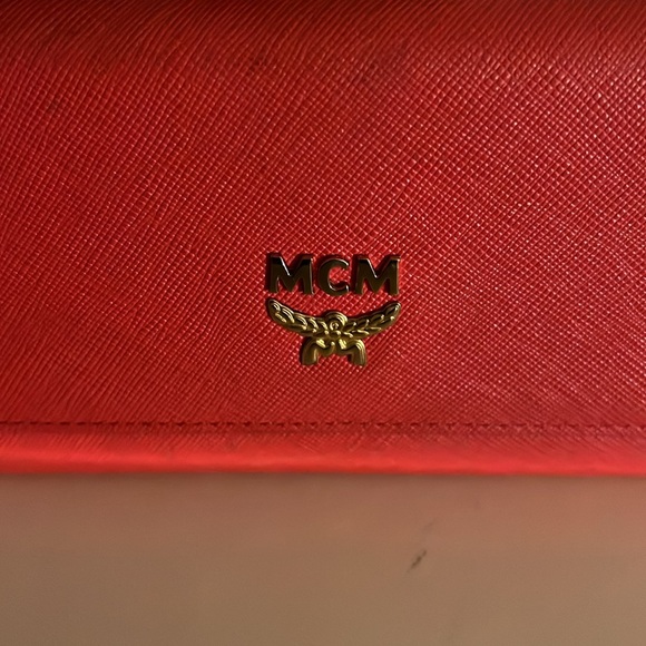 🔥Authentic MCM wallet🔥 - Picture 2 of 12
